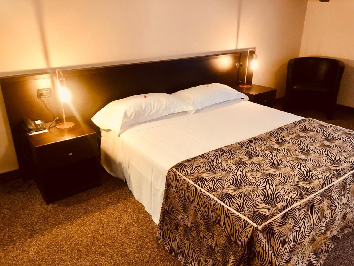 Hotel Malpensa Inn Aereoporto Tornavento  Extérieur photo