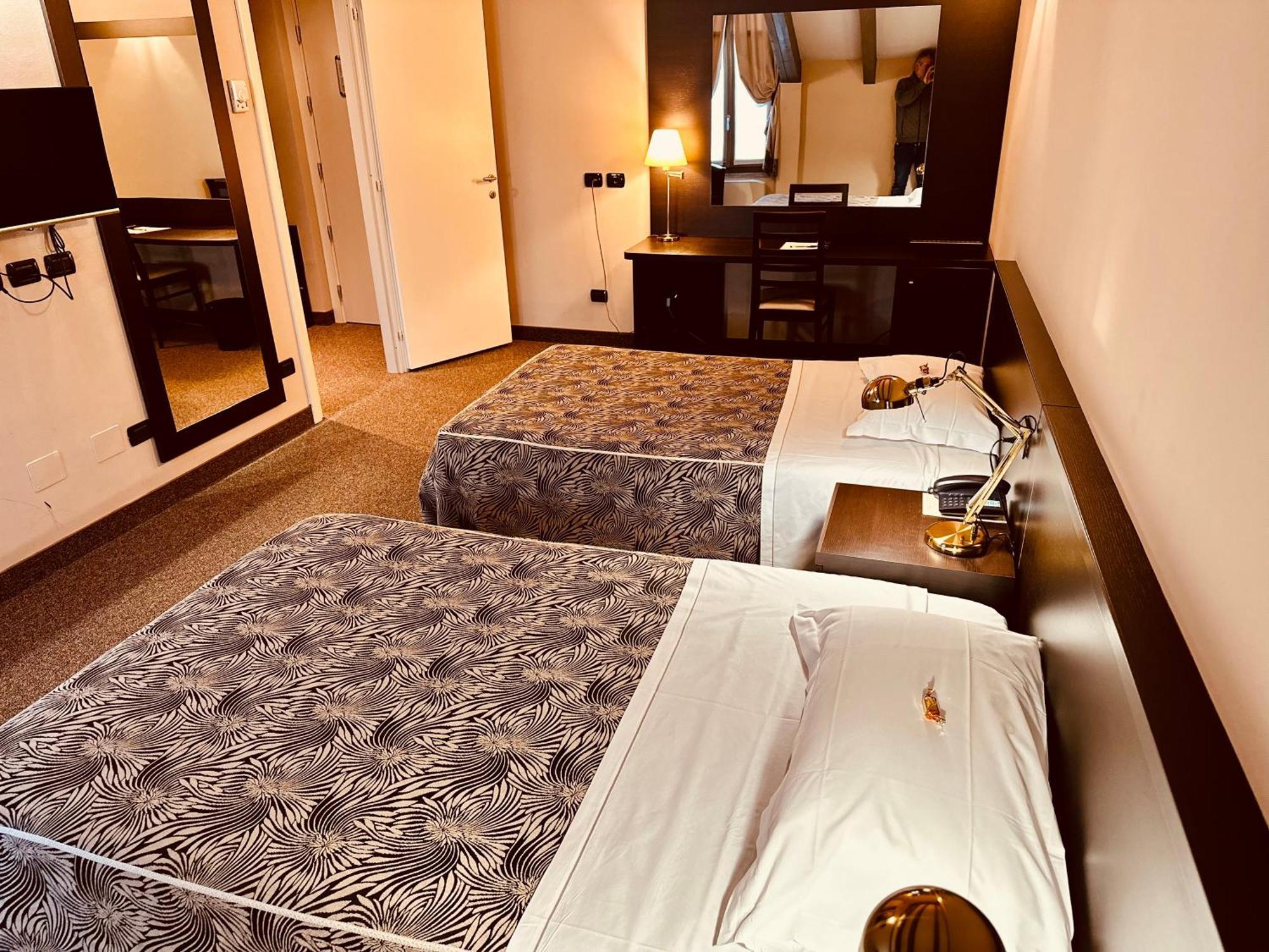Hotel Malpensa Inn Aereoporto Tornavento  Extérieur photo