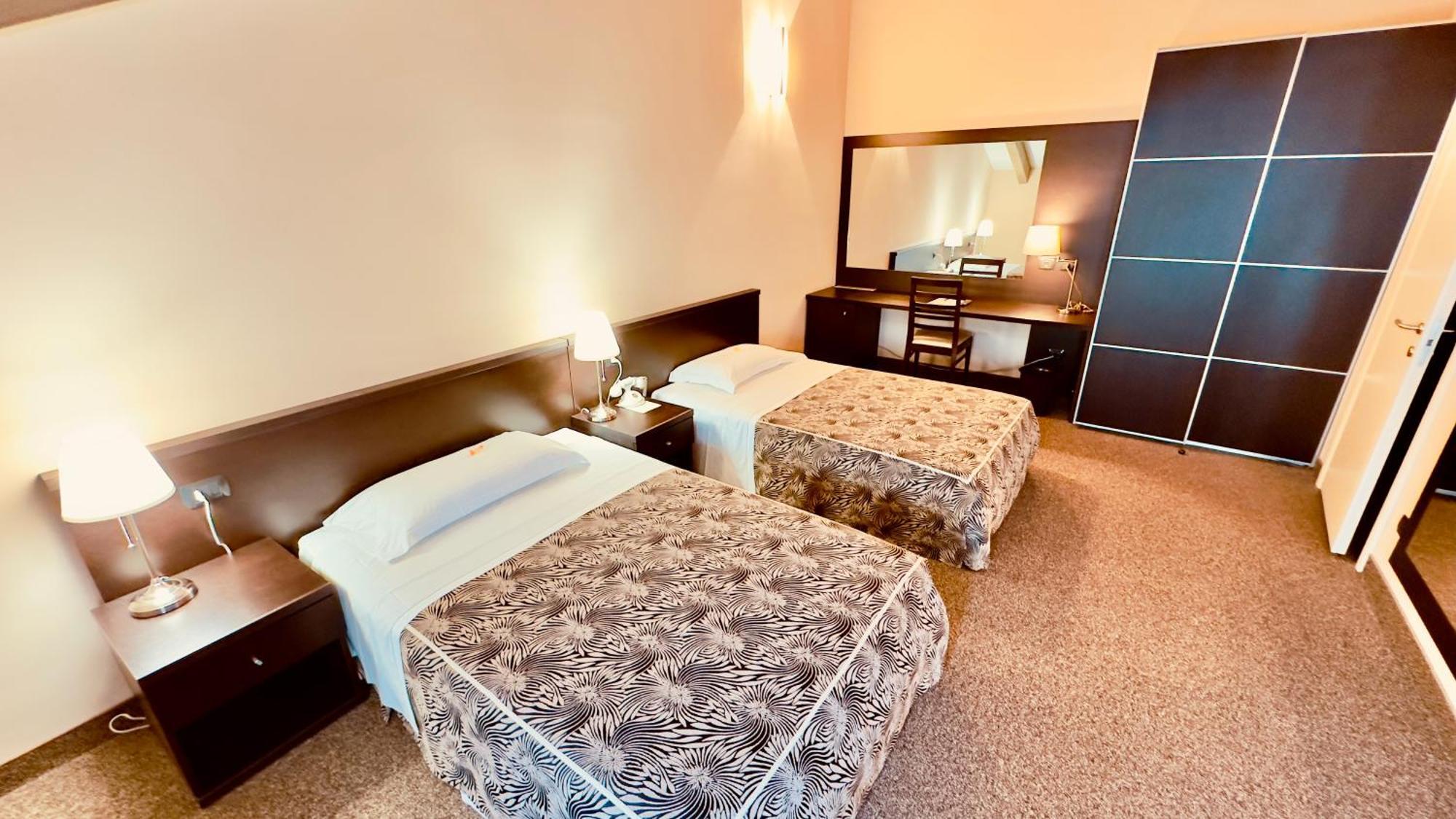 Hotel Malpensa Inn Aereoporto Tornavento  Extérieur photo