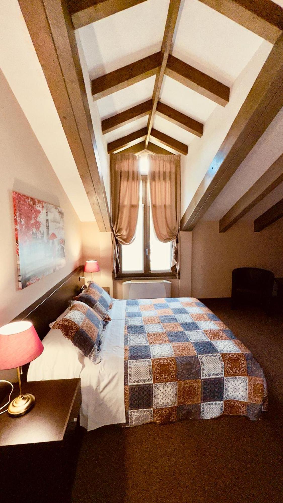 Hotel Malpensa Inn Aereoporto Tornavento  Extérieur photo
